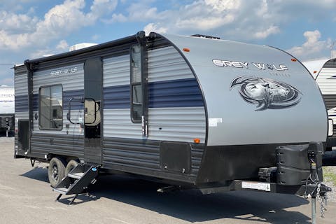 Roulottes Gagnon Roulottes Neuves Et Usagees A Vendre Roulottes Gagnon Roulottes Neuves Et Usagees A Vendre